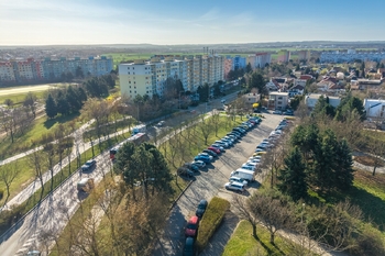 parkoviste - Prodej bytu 3+kk v osobním vlastnictví 65 m², Praha 10 - Petrovice