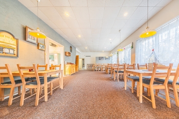 Prodej restaurace 249 m², Praha 8 - Kobylisy