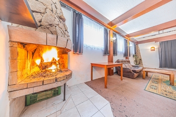 Prodej restaurace 249 m², Praha 8 - Kobylisy