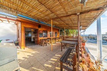 Prodej restaurace 249 m², Praha 8 - Kobylisy