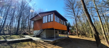 čelní pohled na chatu - Prodej chaty / chalupy 84 m², Oslnovice 