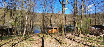 pohled od chaty k vodě - Prodej chaty / chalupy 84 m², Oslnovice