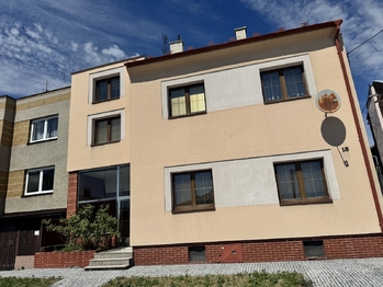 Prodej domu 300 m², Kravaře