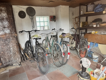 Prodej nájemního domu 300 m², Kravaře