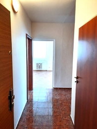 chodba - Pronájem bytu 3+1 v osobním vlastnictví 69 m², Dačice