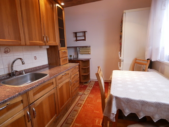kuchynska-linka-lednice - Pronájem bytu 2+1 v osobním vlastnictví 55 m², Brno 