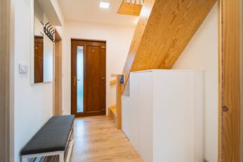 Prodej domu 120 m², Chbany