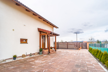 Prodej domu 120 m², Chbany