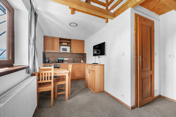 Kuchyňský kout - Prodej bytu 1+kk v osobním vlastnictví 37 m², Pec pod Sněžkou 