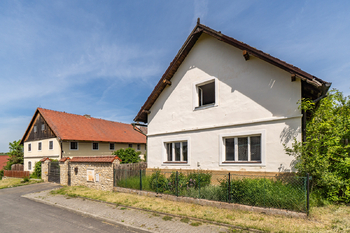 Prodej zemědělského objektu 750 m², Snědovice