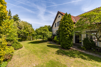 Prodej zemědělského objektu 750 m², Snědovice