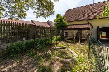 Prodej zemědělského objektu 750 m², Snědovice