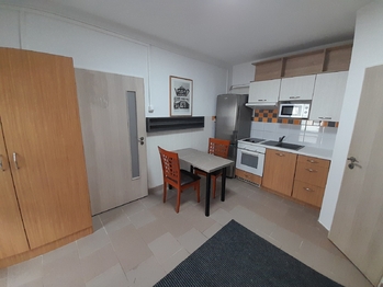 Pronájem bytu 1+1 v osobním vlastnictví 32 m², Znojmo