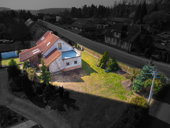 Prodej domu 298 m², Břasy