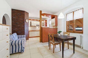 Prodej domu 298 m², Břasy