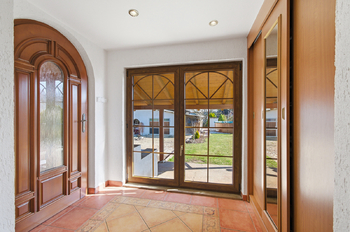 Prodej domu 298 m², Břasy