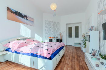 Prodej bytu 4+1 v osobním vlastnictví 149 m², Praha 7 - Holešovice