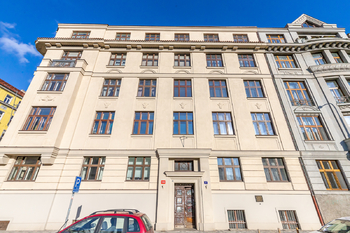 Prodej bytu 4+1 v osobním vlastnictví 149 m², Praha 7 - Holešovice