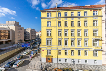 Prodej bytu 4+1 v osobním vlastnictví 149 m², Praha 7 - Holešovice