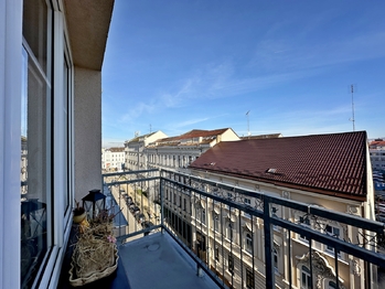 Balkón - Prodej bytu 3+kk v osobním vlastnictví 91 m², České Budějovice