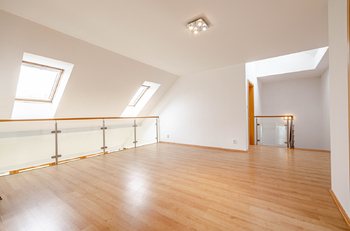 Prodej bytu 6 a více v osobním vlastnictví 240 m², Praha 9 - Újezd nad Lesy