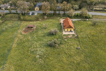 Prodej pozemku 2004 m², Beroun