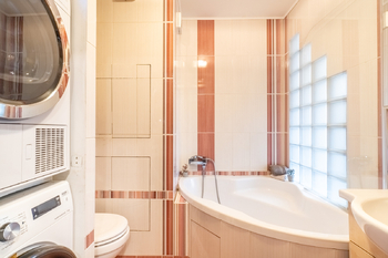 Prodej bytu 2+kk v osobním vlastnictví 43 m², Praha 4 - Chodov