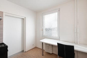 Kuchyně - Prodej bytu 2+1 v osobním vlastnictví 60 m², Kladno