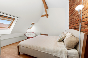 Prodej bytu 3+kk v osobním vlastnictví 95 m², Praha 5 - Smíchov