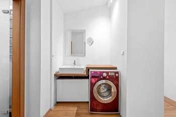 Prodej bytu 3+kk v osobním vlastnictví 95 m², Praha 5 - Smíchov