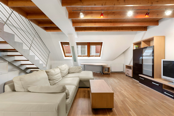 Prodej bytu 3+kk v osobním vlastnictví 95 m², Praha 5 - Smíchov