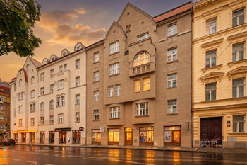 Prodej bytu 3+kk v osobním vlastnictví 95 m², Praha 5 - Smíchov