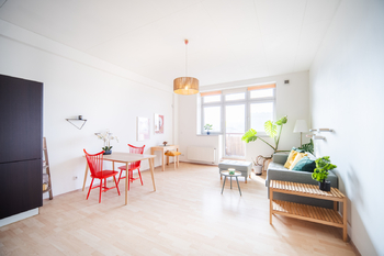 OBÝVACÍ POKOJ - JÍDELNÍ KOUT - Pronájem bytu 2+kk v osobním vlastnictví 65 m², Praha 9 - Libeň
