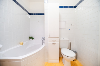 KOUPELNA - Pronájem bytu 2+kk v osobním vlastnictví 65 m², Praha 9 - Libeň