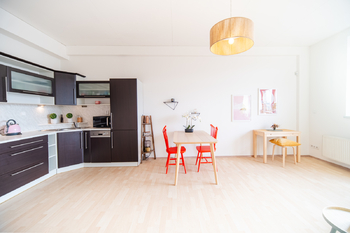 KUCHYNSKÝ KOUT - Pronájem bytu 2+kk v osobním vlastnictví 65 m², Praha 9 - Libeň