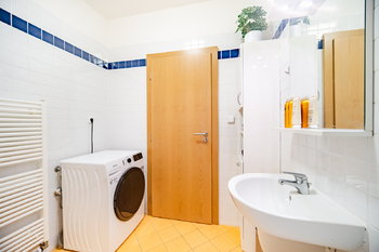 KOUPELNA - Pronájem bytu 2+kk v osobním vlastnictví 59 m², Praha 9 - Libeň