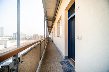 VCHOD DO BYTU - Pronájem bytu 2+kk v osobním vlastnictví 59 m², Praha 9 - Libeň