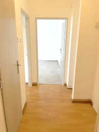 předsíň - Prodej bytu 1+1 v osobním vlastnictví 33 m², Pardubice