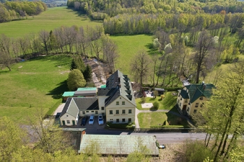 penzion a okolí - Prodej ubytovacího zařízení 1070 m², Raspenava