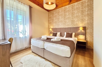pokoj (2.NP hlavní budova) - Prodej ubytovacího zařízení 1070 m², Raspenava