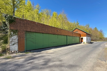garáže - Prodej ubytovacího zařízení 1070 m², Raspenava