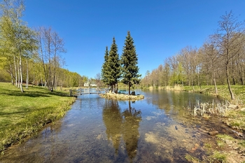 rybník s ostrůvkem - Prodej ubytovacího zařízení 1070 m², Raspenava