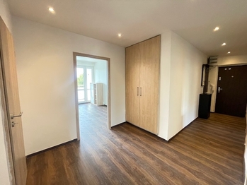 Pronájem bytu 3+1 v osobním vlastnictví 75 m², Praha 9 - Letňany