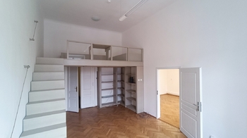 Pronájem kancelářských prostor 55 m², Praha 5 - Smíchov