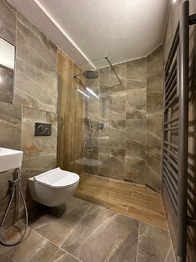 Koupelna - Pronájem bytu 2+kk v osobním vlastnictví 55 m², Horní Planá