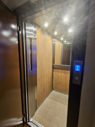 výtah - Pronájem bytu 1+kk v družstevním vlastnictví 33 m², Kladno