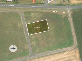 Prodej pozemku 1189 m², Slavětín