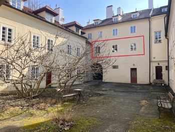 Prodej bytu 4+1 v osobním vlastnictví 118 m², Praha 1 - Malá Strana