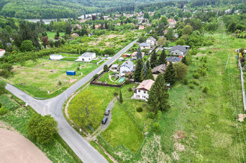 Prodej pozemku 1968 m², Jevany