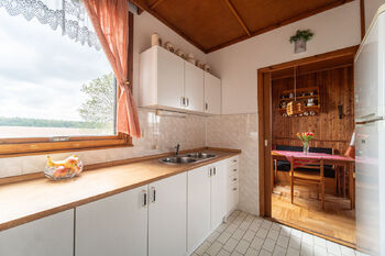 Prodej pozemku 1968 m², Jevany